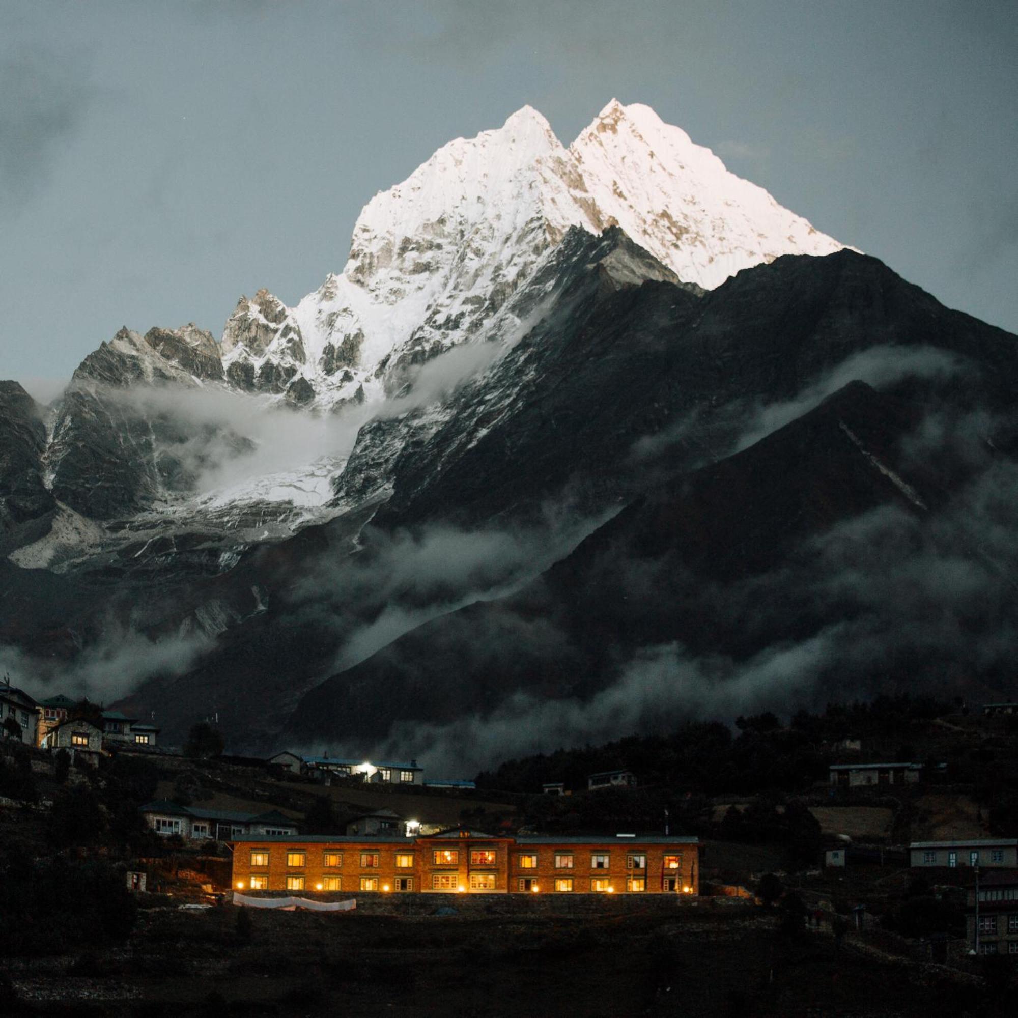 Mountain Lodges Of Nepal - Namche Bagian luar foto