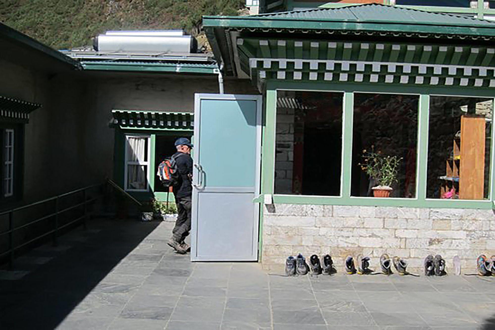 Mountain Lodges Of Nepal - Namche Bagian luar foto